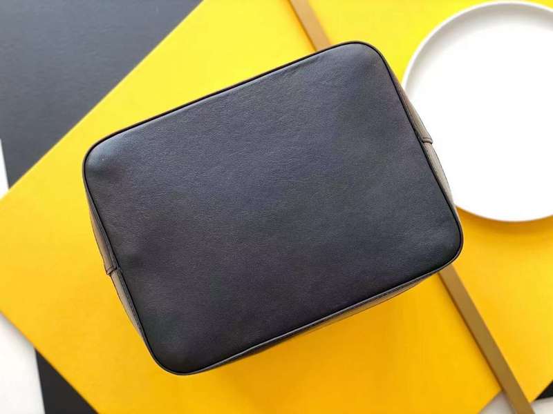 Luxe Touch - SLY Bags 141