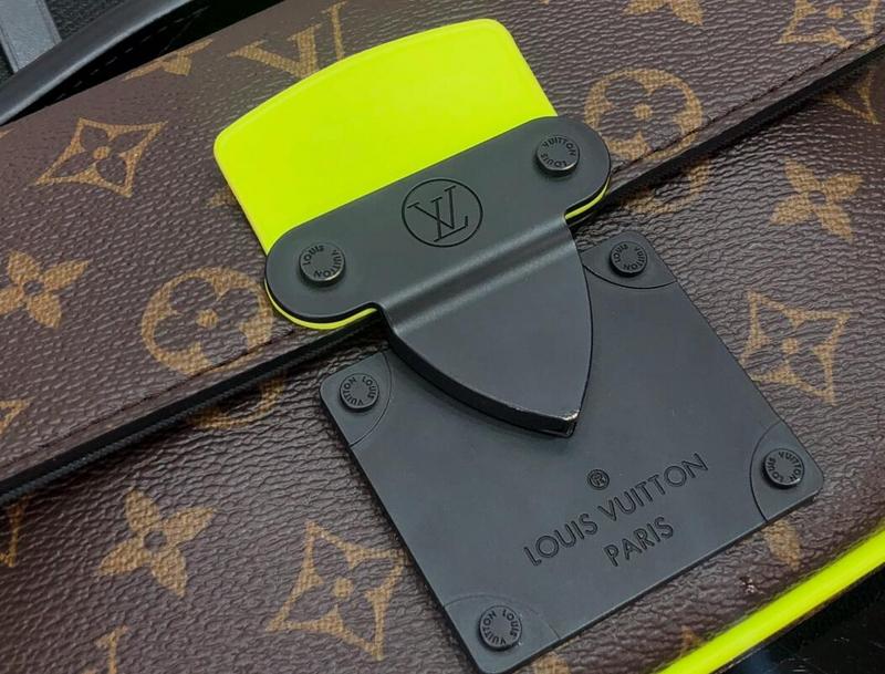 Luxe Touch Bags -   2357