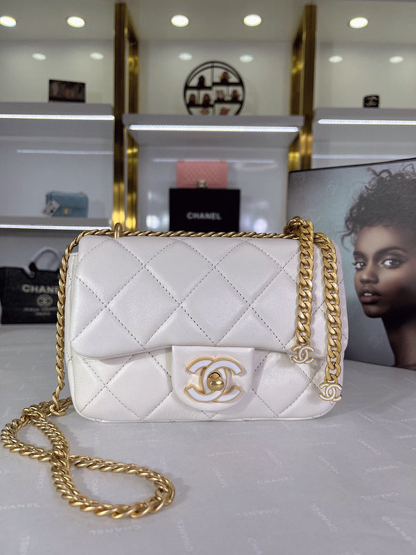 Luxe Touch Bags 

 -  Bags - 3371