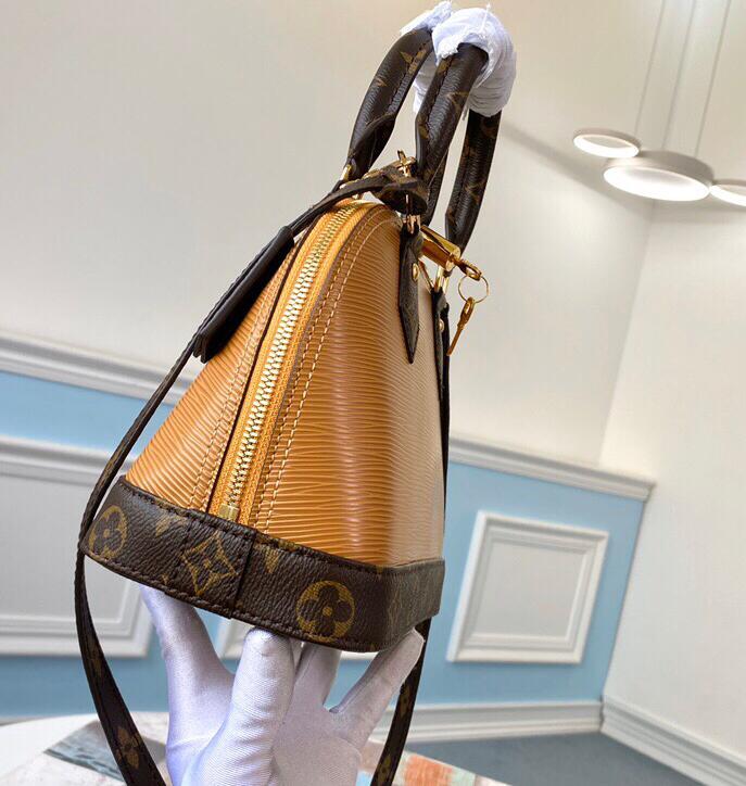 Luxe Touch Bags -   3174