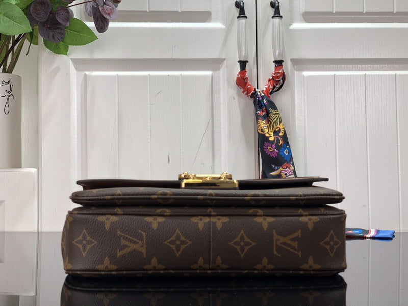 Fashion Luxe Touch bags - 2456