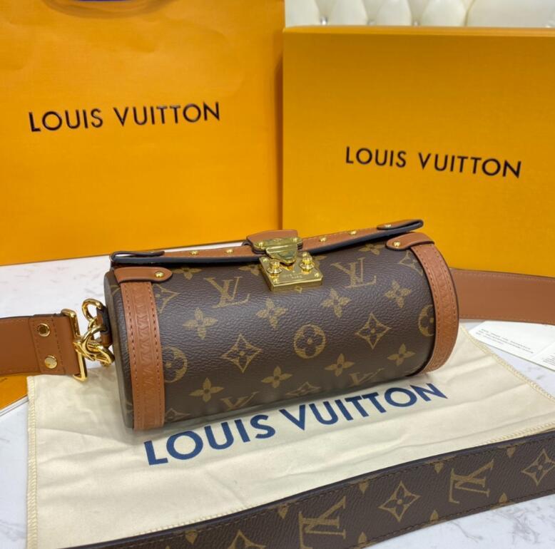 Luxe Touch Bags -   2447