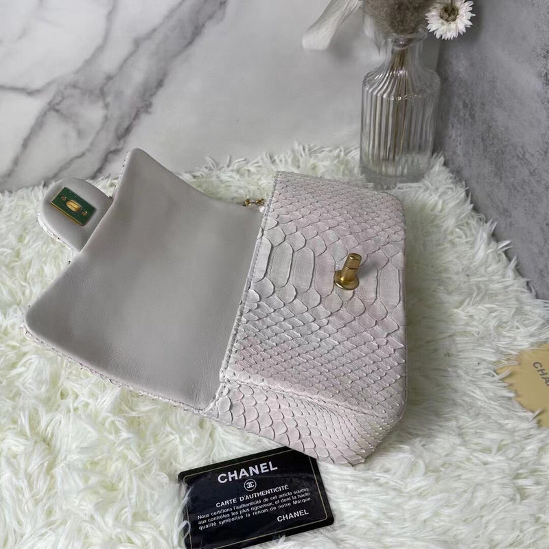 Luxe Touch Bags 

 -  Bags - 3050