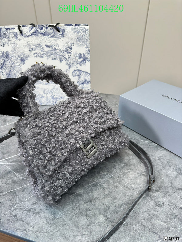 Luxe Touch Fashion - BGA Bags - 2008
