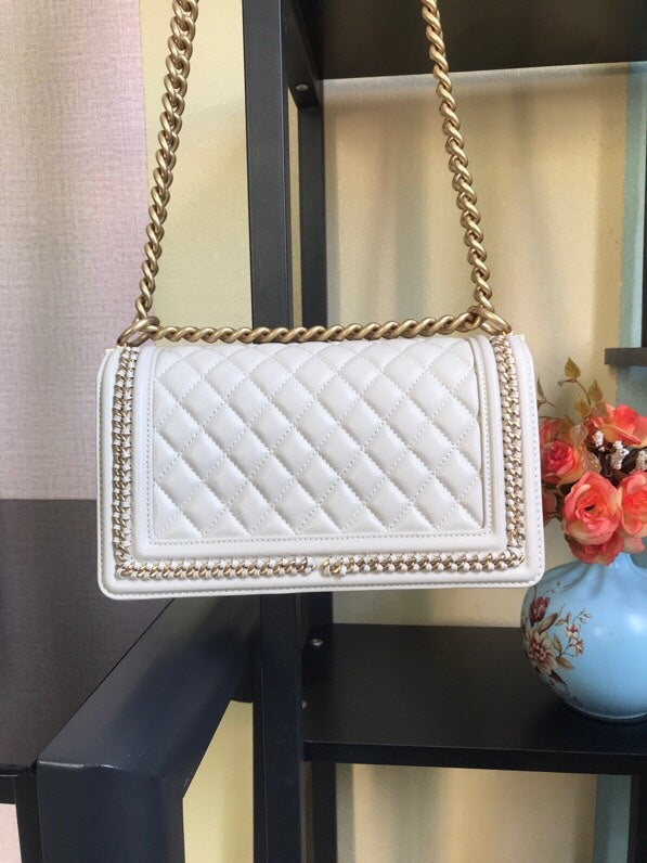 Luxe Touch Bags 

 -  Bags - 3500