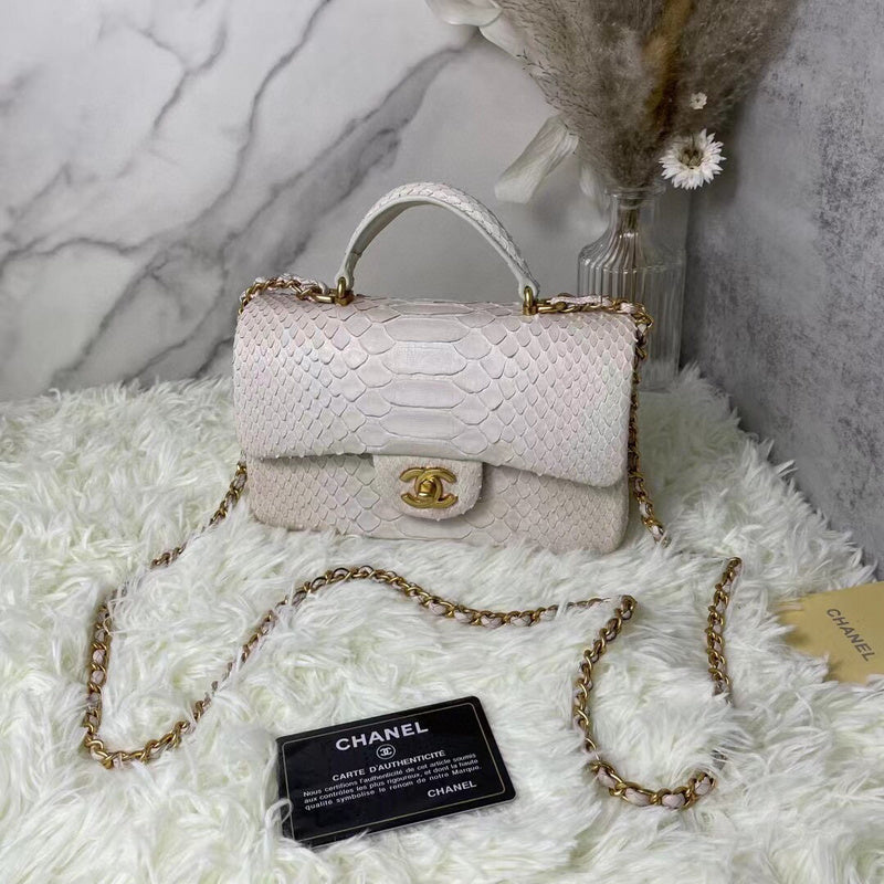 Luxe Touch Bags 

 -  Bags - 3050