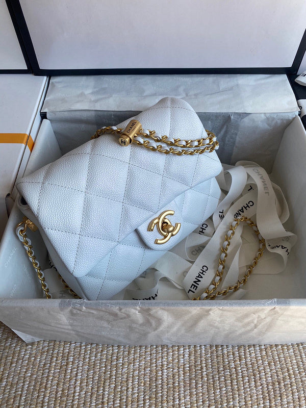 Luxe Touch Bags 

 -  Bags - 3462