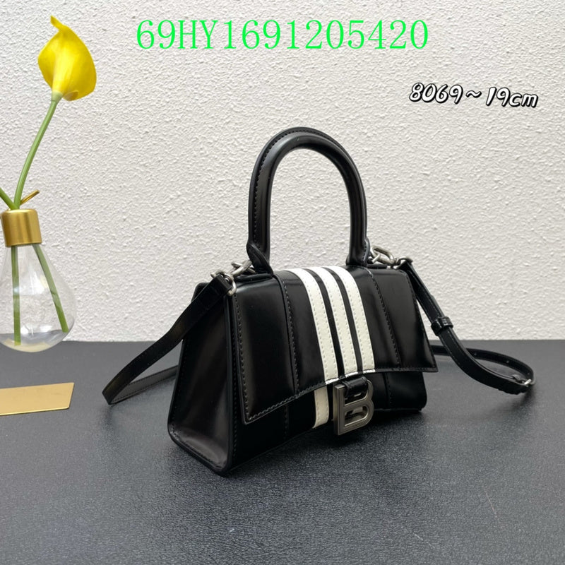 Luxe Touch Fashion - BGA Bags - 1953
