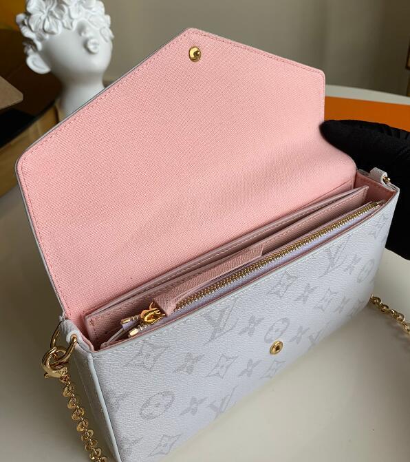 Luxe Touch Bags -   2524