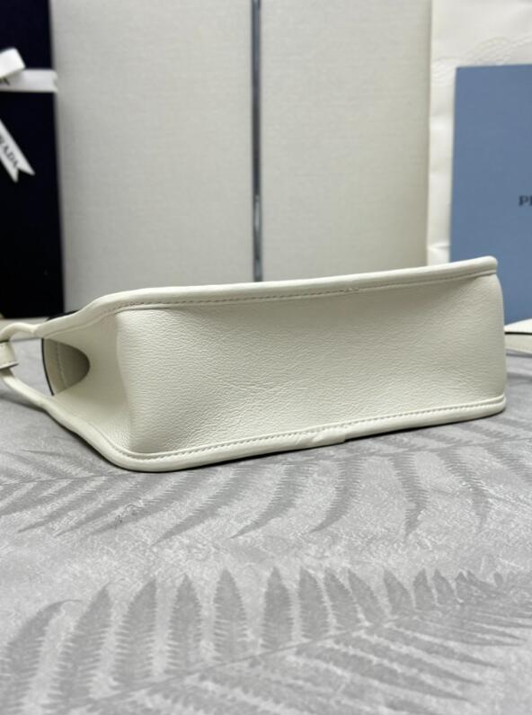 Luxe Touch Bags 

 - PD Bags - 041