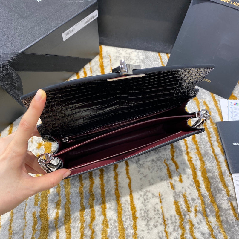 Luxe Touch - SLY Bags 142