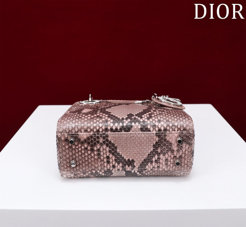 LTB - Luxe Touch Bags - 138
