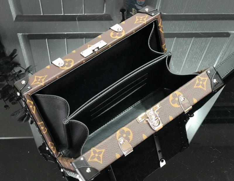 Luxe Touch Bags -   2306