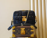 Luxe Touch Bags -   2208