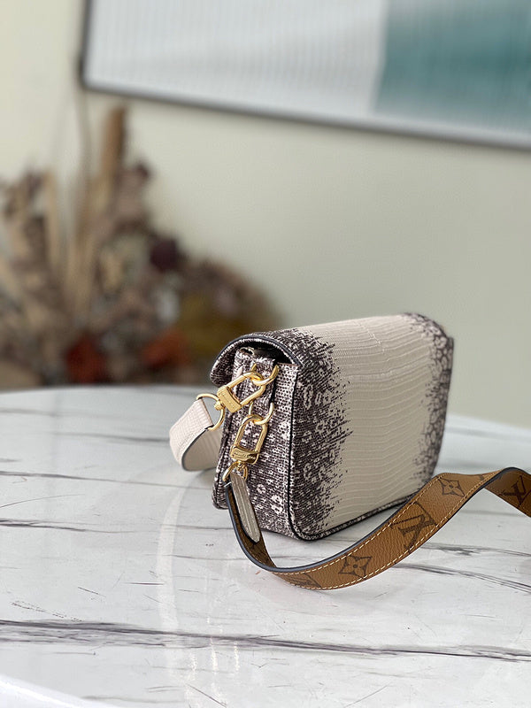 Fashion Luxe Touch bags - 5253