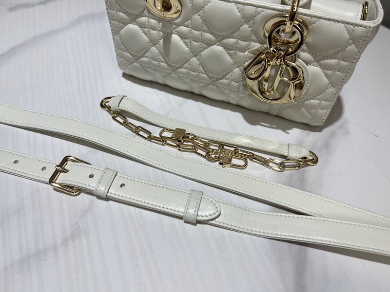 LTB - Luxe Touch Bags - 1951