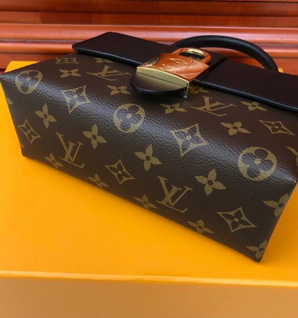 Luxe Touch Bags 

 - LTB Bags - 2556
