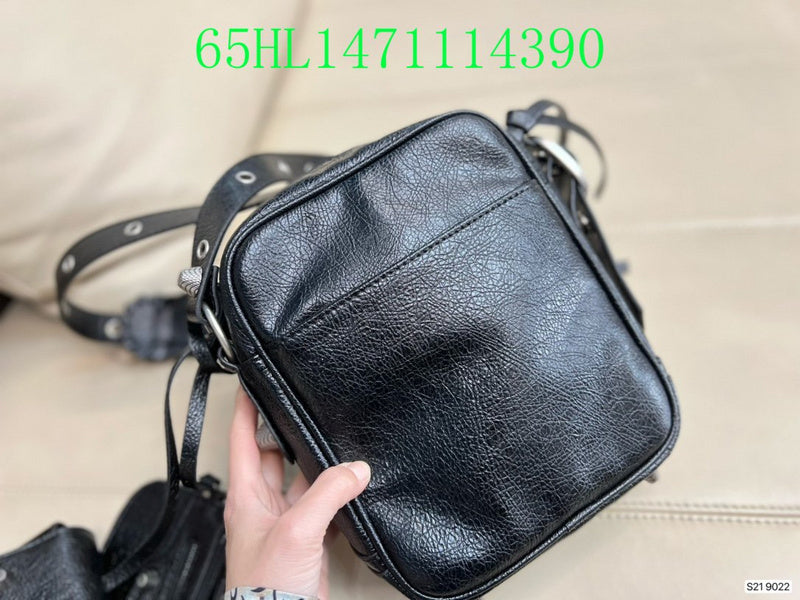 Luxe Touch Fashion - BGA Bags - 1998