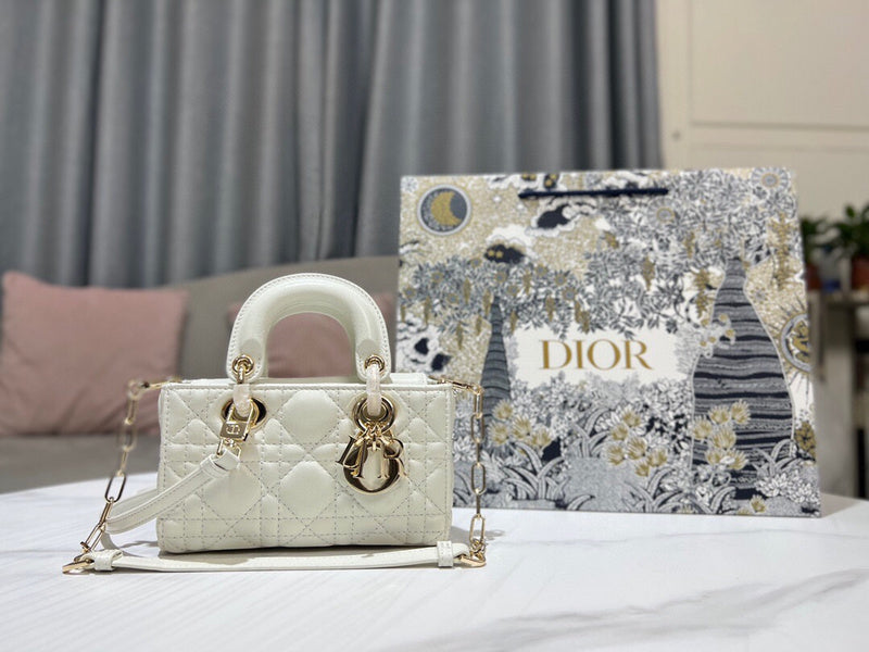 LTB - Luxe Touch Bags - 1950
