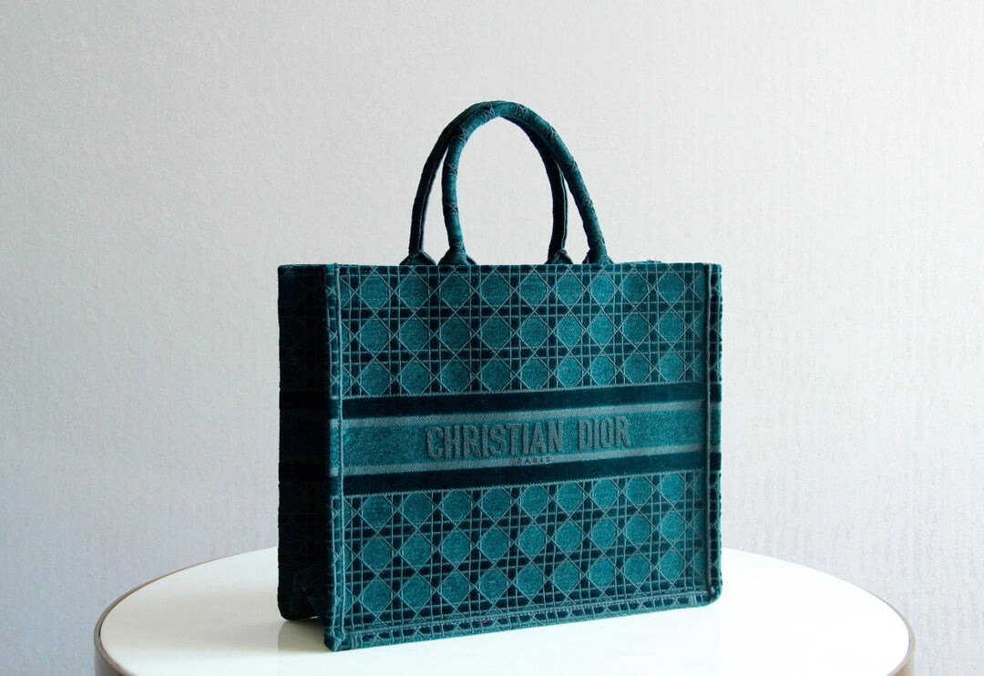 DIR1286 Book Tote BIG size 41.5cm 36.5cm Embroidery LOGO red Handbag green-1