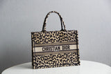 DIR1286 Book Tote BIG size 41.5cm 36.5cm Embroidery LOGO red Handbag Mizza-3