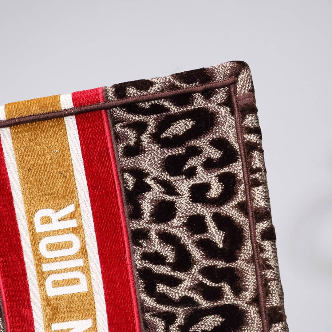 DIR1286 Book Tote BIG size 41.5cm 36.5cm Embroidery LOGO red Handbag Beige Mizza