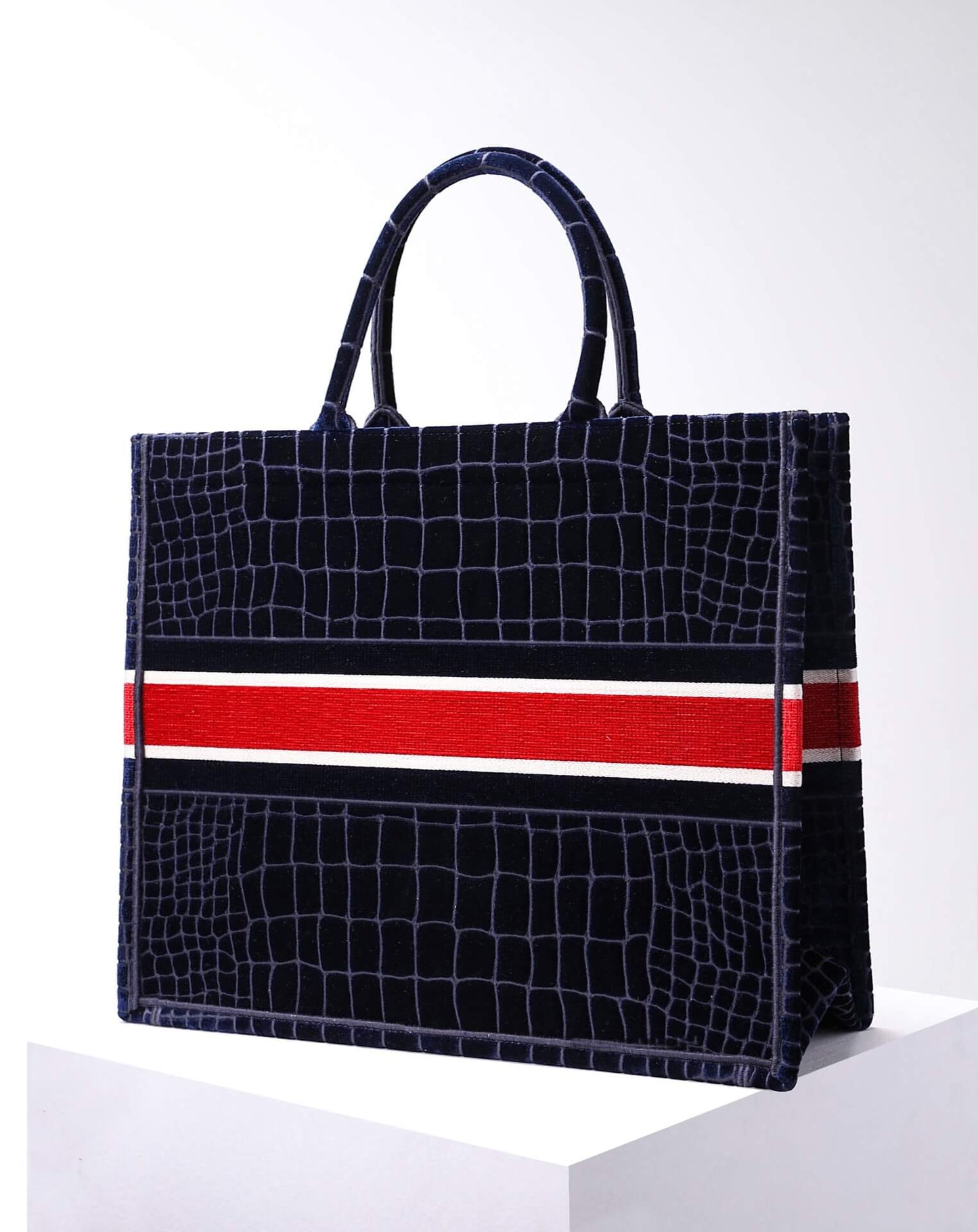 DIR1286 Book Tote BIG size 41.5cm 36.5cm Embroidery LOGO red Handbag black