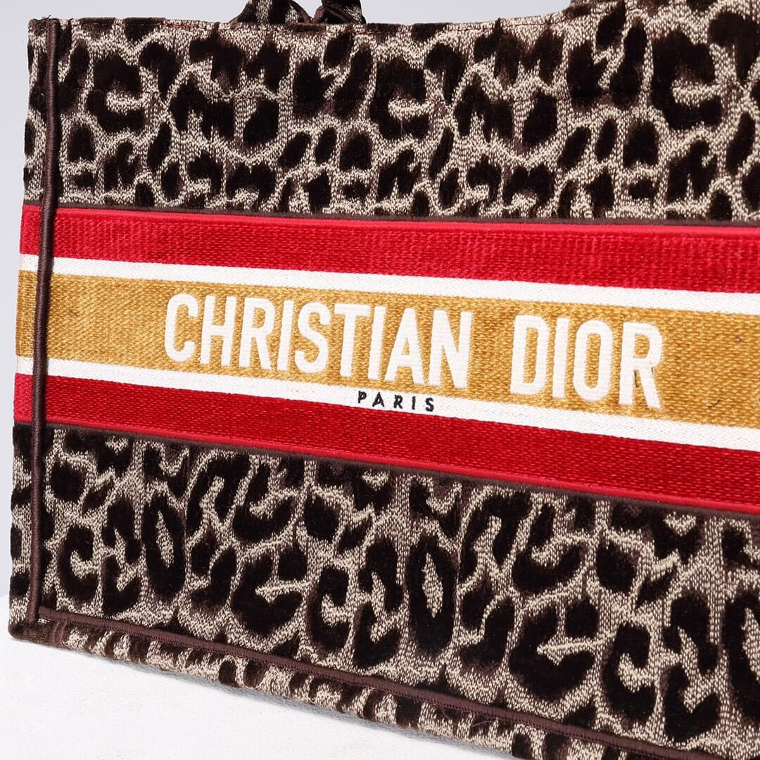 DIR1286 Book Tote BIG size 41.5cm 36.5cm Embroidery LOGO red Handbag Beige Mizza