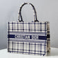 DIR1286 Book bag Tote Embroidery black and white 36.5cm 41.5cm Handbag