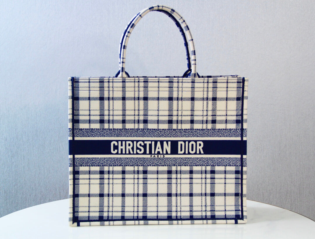 DIR1286 Book bag Tote Embroidery black and white 36.5cm 41.5cm Handbag