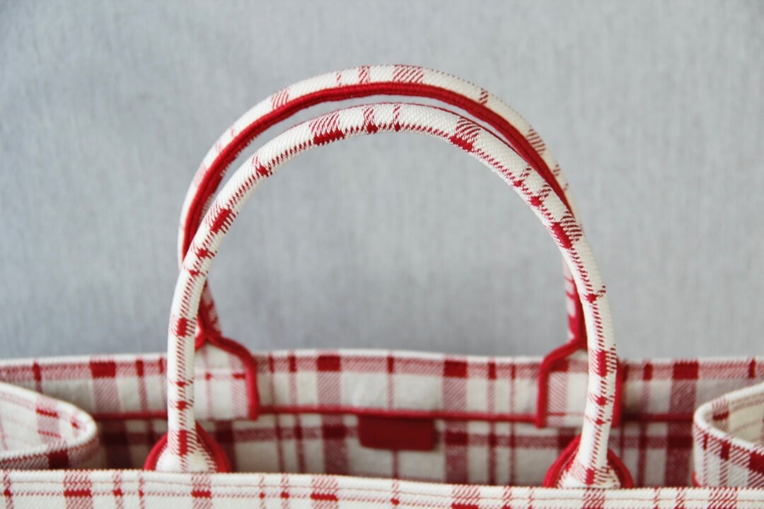 DIR1286 Book bag Tote Embroidery red white 36.5cm 41.5cm Handbag