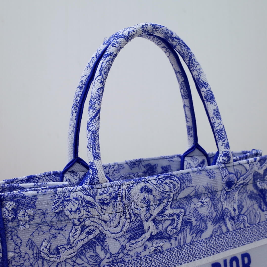 DIR1286 Book Tote big size 36.5cm 41.5cm Oblique Embroidery blue-5