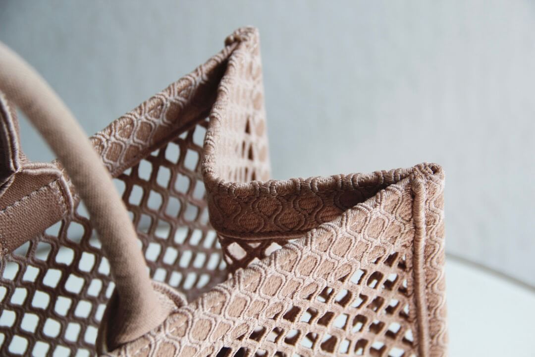 DIR1286 Book Tote big size 36.5cm 41.5cm Oblique Embroidery nude