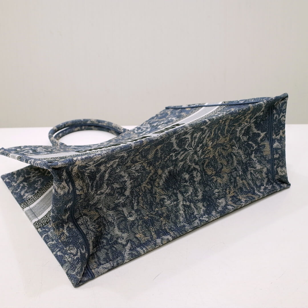 DIR1286 Book Tote big size 36.5cm 41.5cm Oblique Embroidery blue