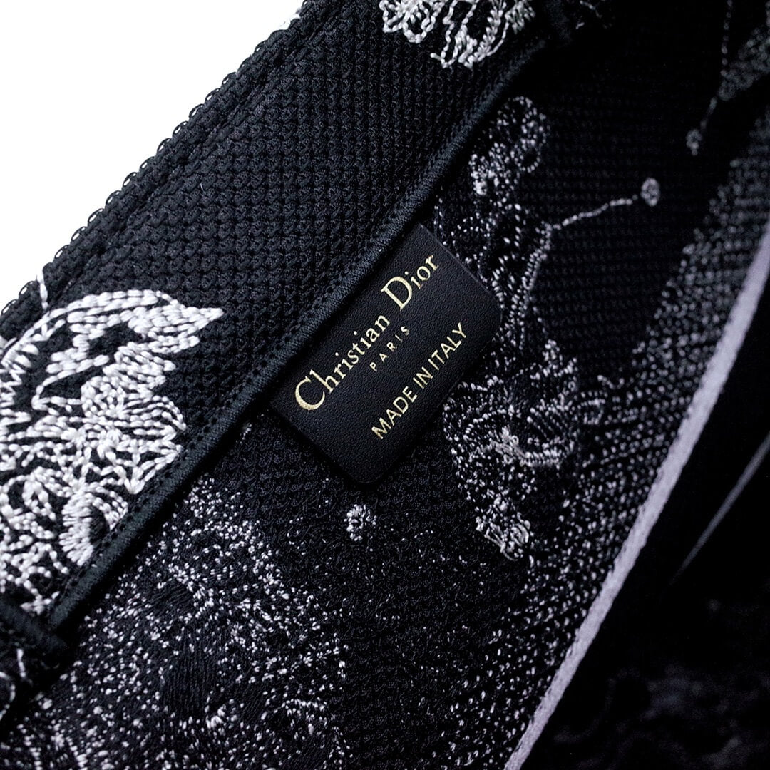DIR1286 Book Tote dragon black