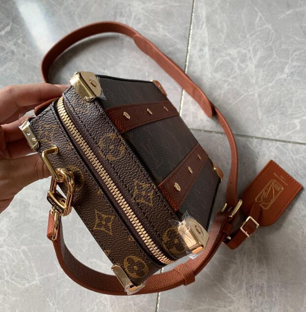Luxe Touch Bags -   2361