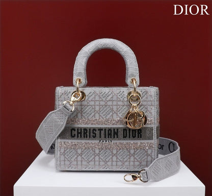LTB - Luxe Touch Bags - 2019