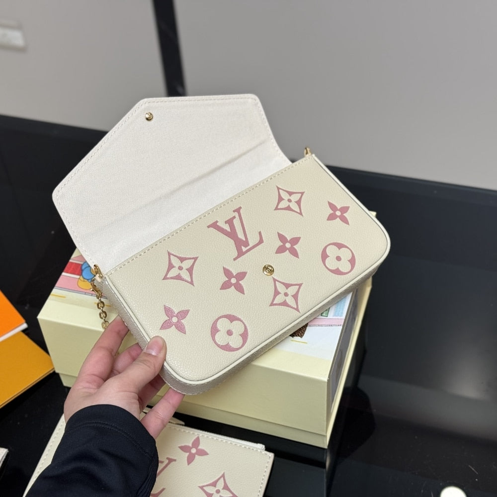 LV FÉLICIE POCHETTE BAG ROSE TRIANON 22CM M82047