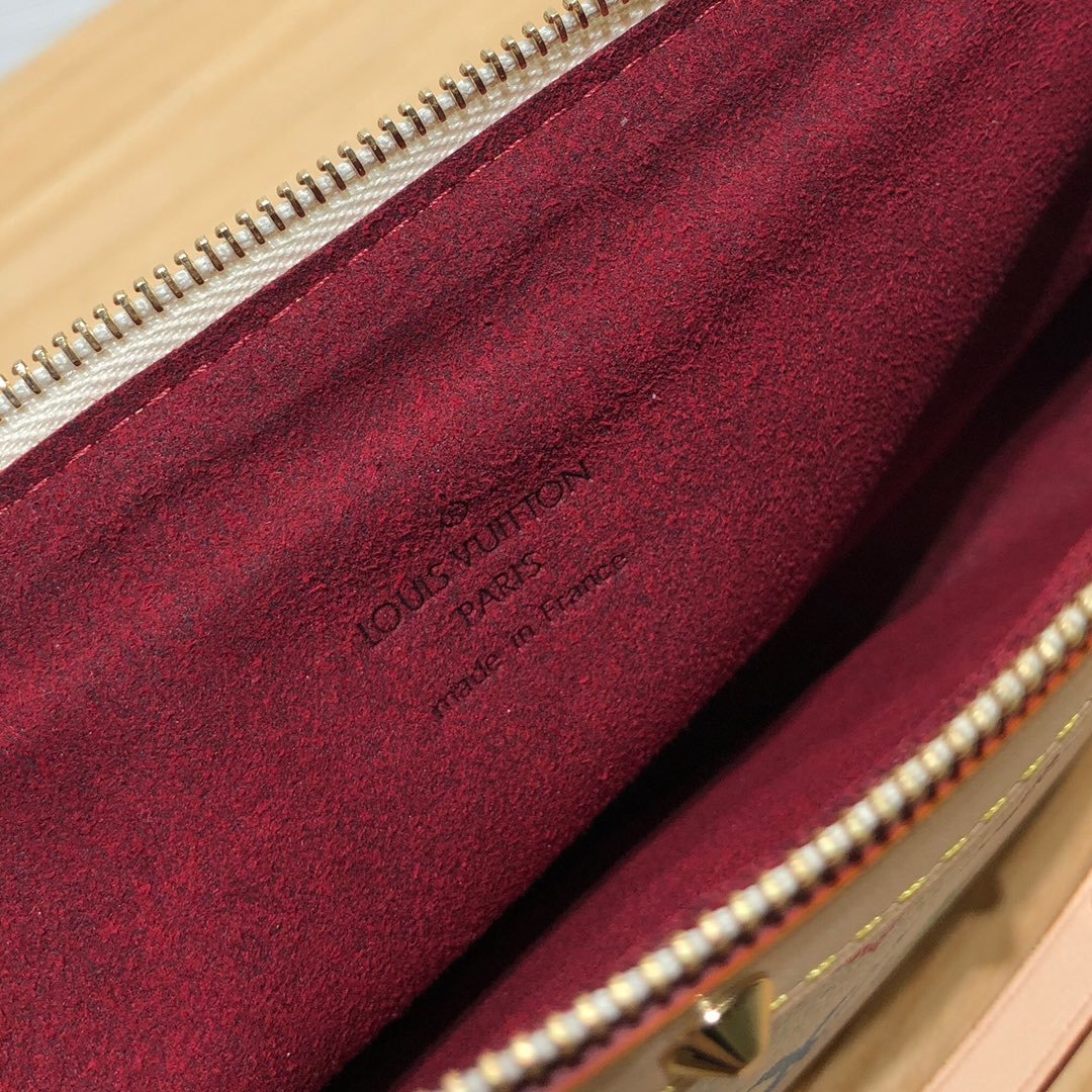 Luxe Touch Bags