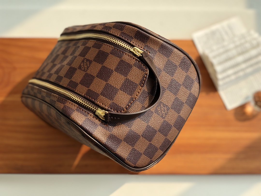 Luxe Touch Bags