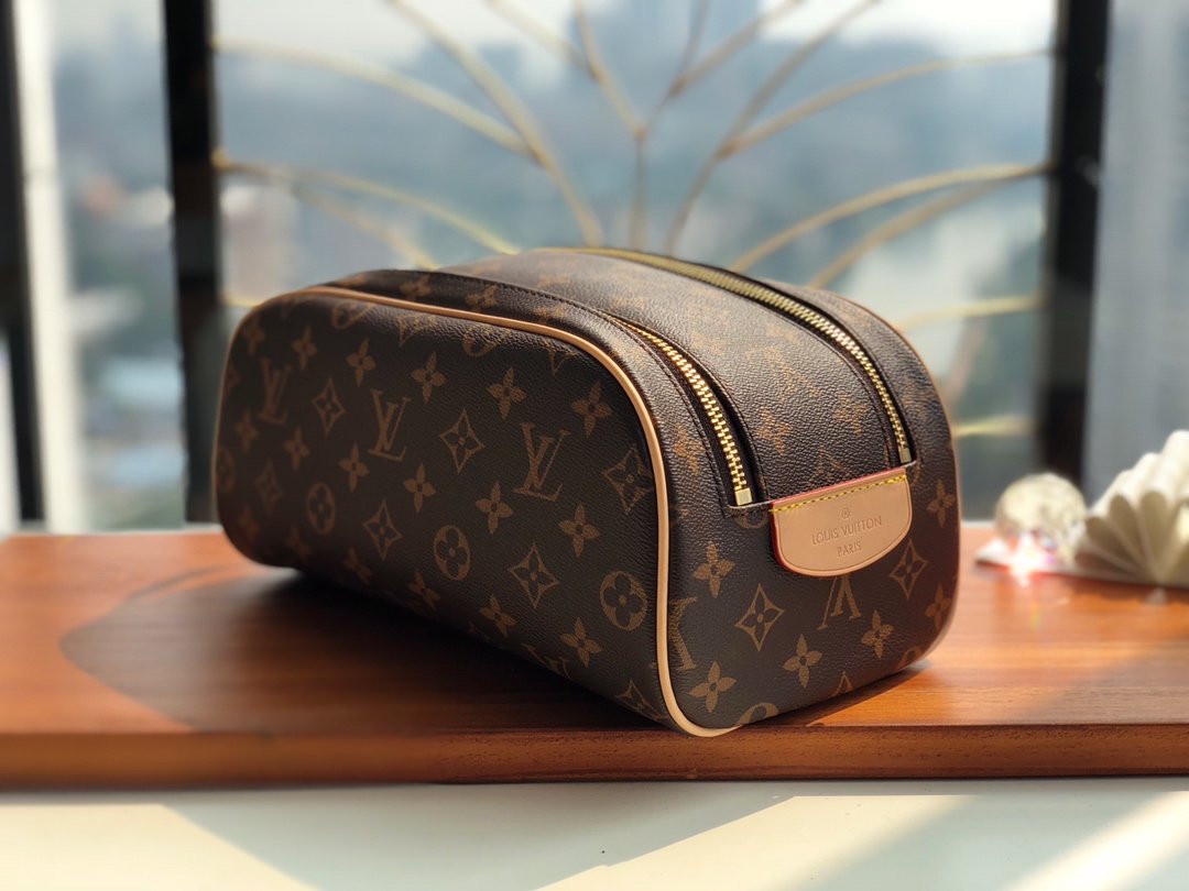 Luxe Touch Bags