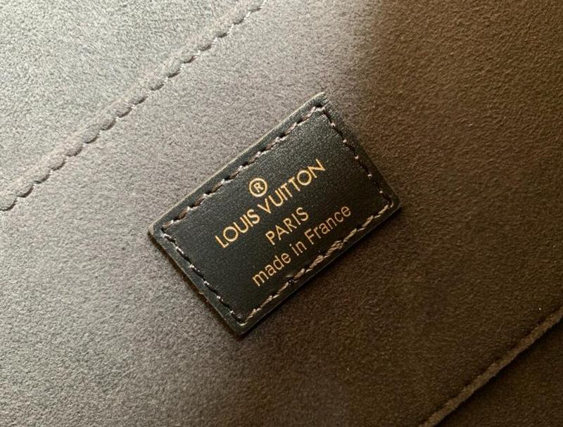 Luxe Touch Bags -   2624