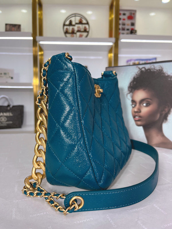 Luxe Touch Bags 

 -  Bags - 3382
