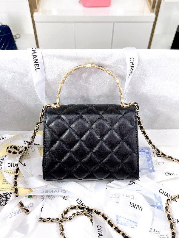 Luxe Touch Bags 

 -  Bags - 2990