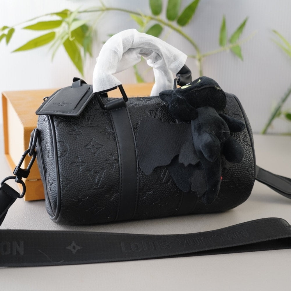 LV KEEPALL BANDOULIÈRE 25 MONOGRAM TAURILLON BLACK 24CM M20900