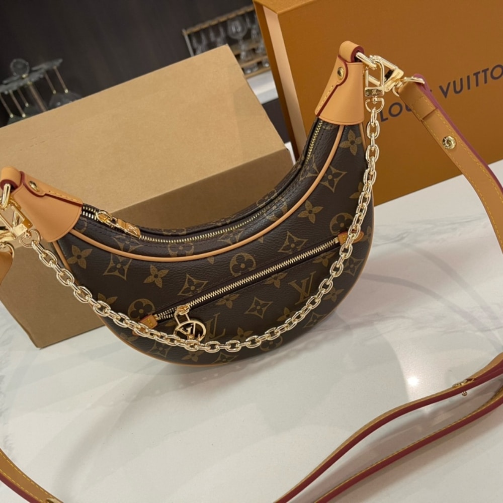 LV LOOP MONOGRAM COATED CANVAS 22CM M81098