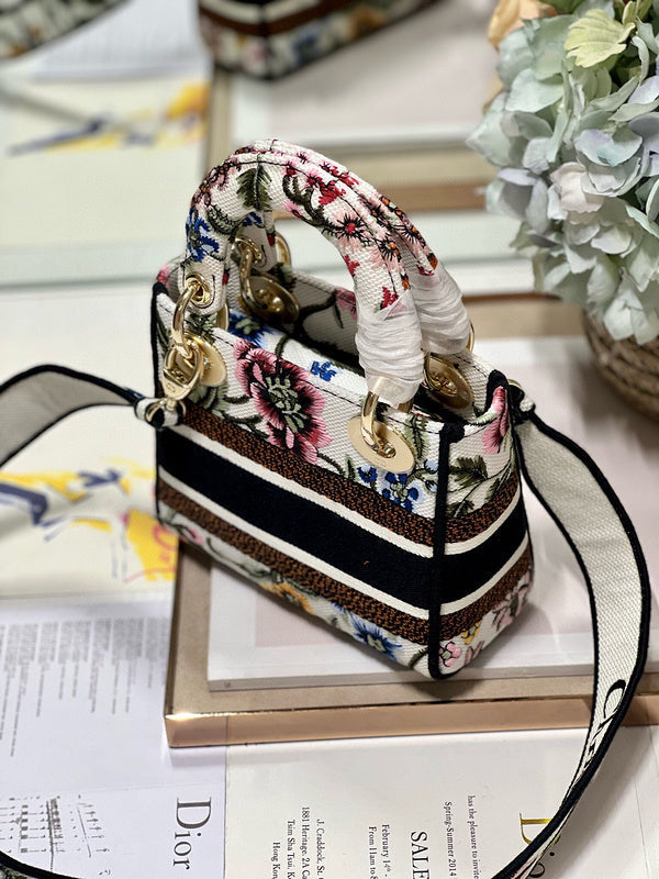 LTB - Luxe Touch Bags - 131