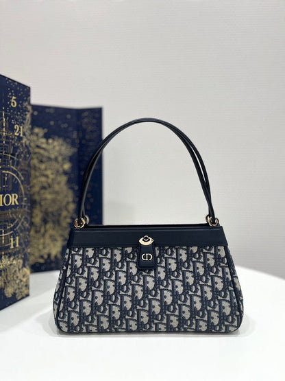 LTB - Luxe Touch Bags - 772