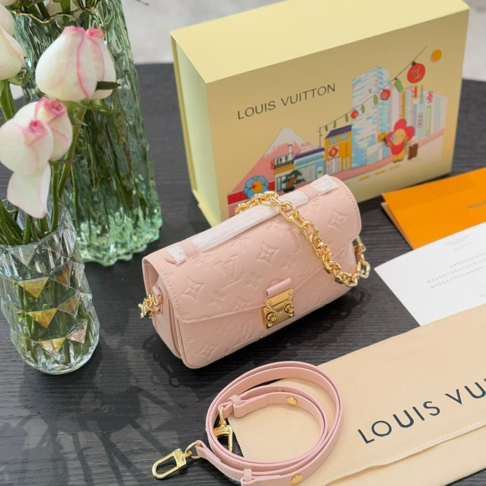 LV POCHETTE MÉTIS EAST WEST PINK OPALE 30CM M47045