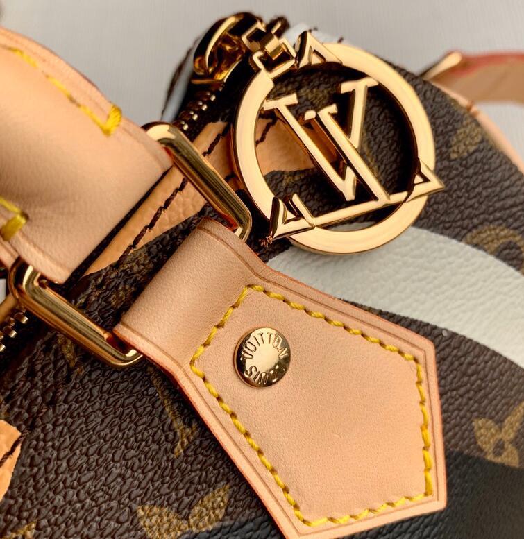 Luxe Touch Bags -   3062